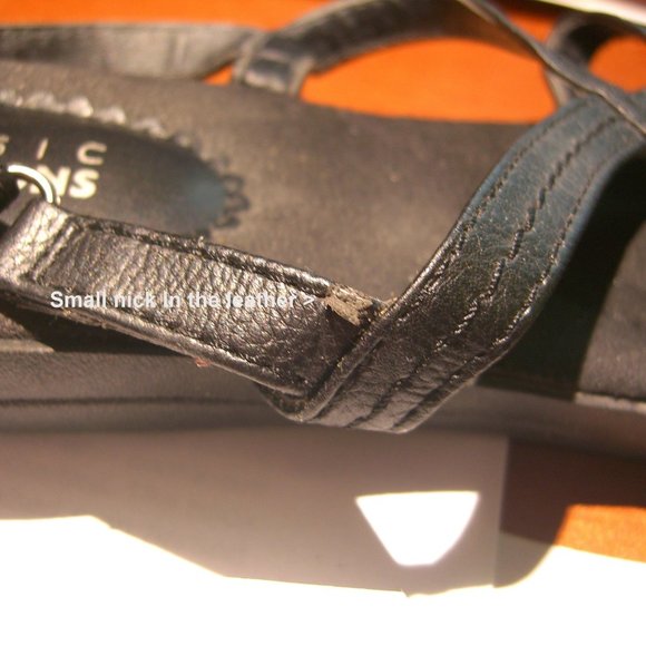 Strappy Sandals Black Leather Uppers Basic Editions 7W Adjustable Straps - Picture 6 of 6